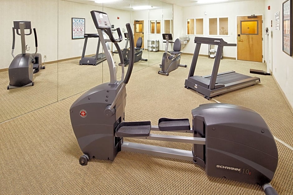 Holiday Inn Express & Suites Lancaster by IHG