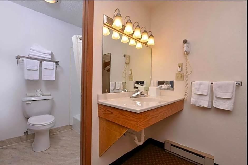 Americas Best Value Inn and Suites Atlantic