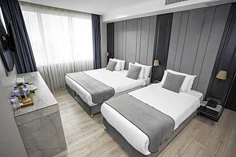 Superior Triple Room