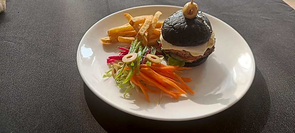 Holiday Inn Chandigarh Panchkula By IHG