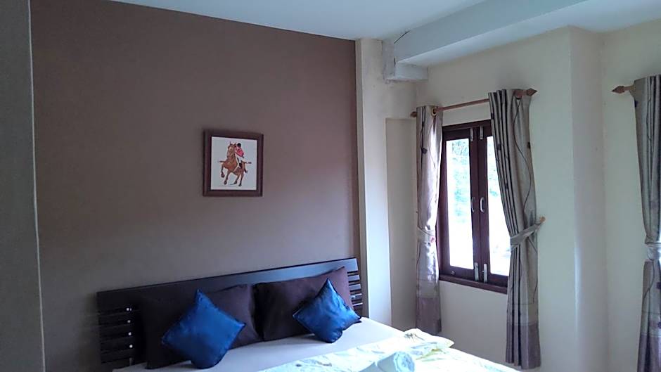 Fueangfu Home Hostel