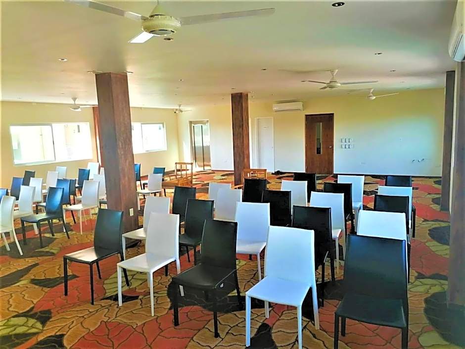 Hotel 12 BEES by Kavia