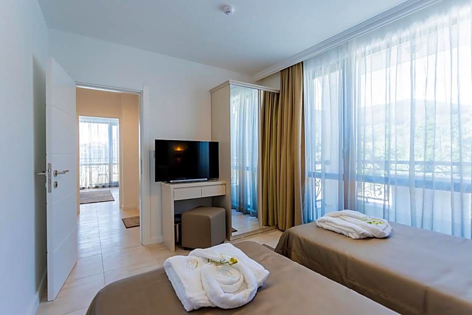 Onyx Beach Residence - Free Beach Access & Parking