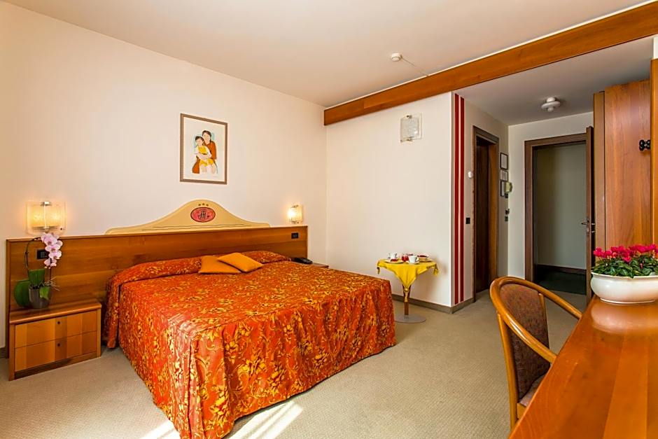 Foto 1 de 5 de Classic 1 Double Bed or 2 Beds