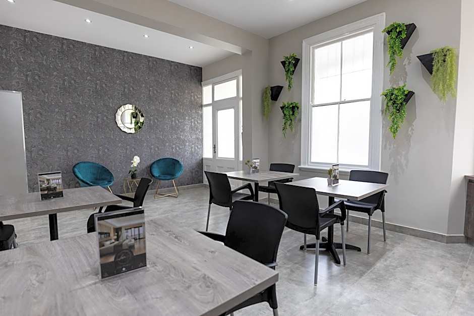 Luxe Suites Boutique Hotel