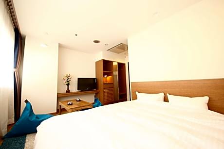 Double Room with Private Bathroom