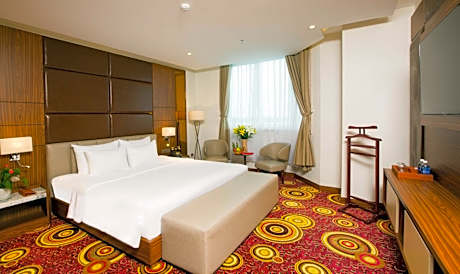 Presidential Suite with River View