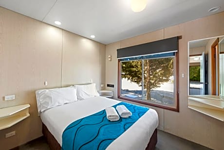 Standard 2 Bedroom Cabin