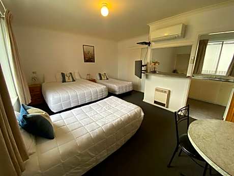Family Studio - Annex