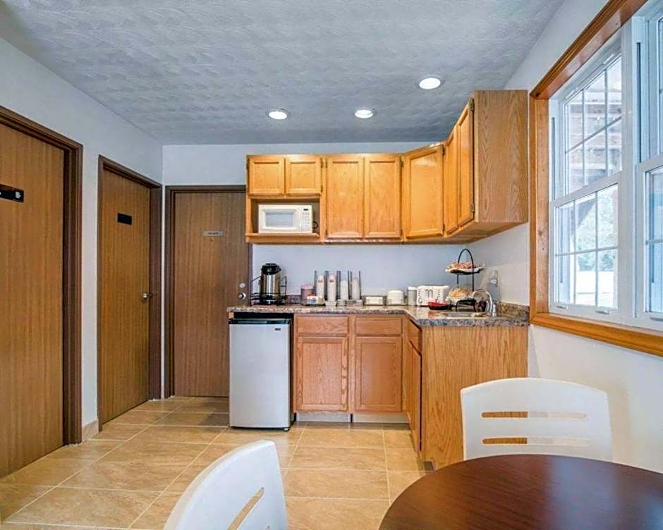 Econo Lodge Saint Albans