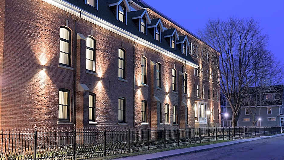 Sydney Boutique Inn & Suites