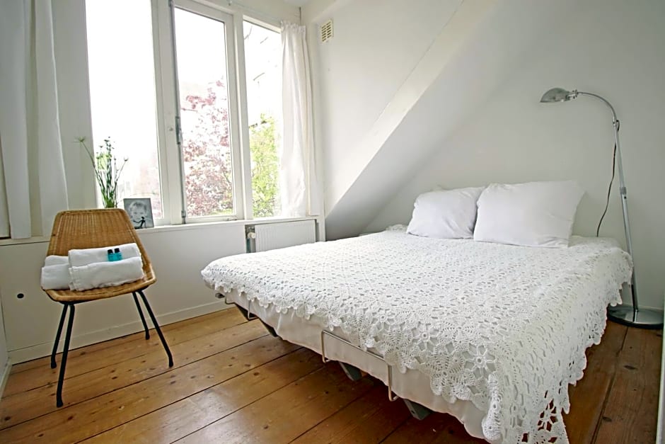 Beautiful 2 floor Vondelpark apartment.