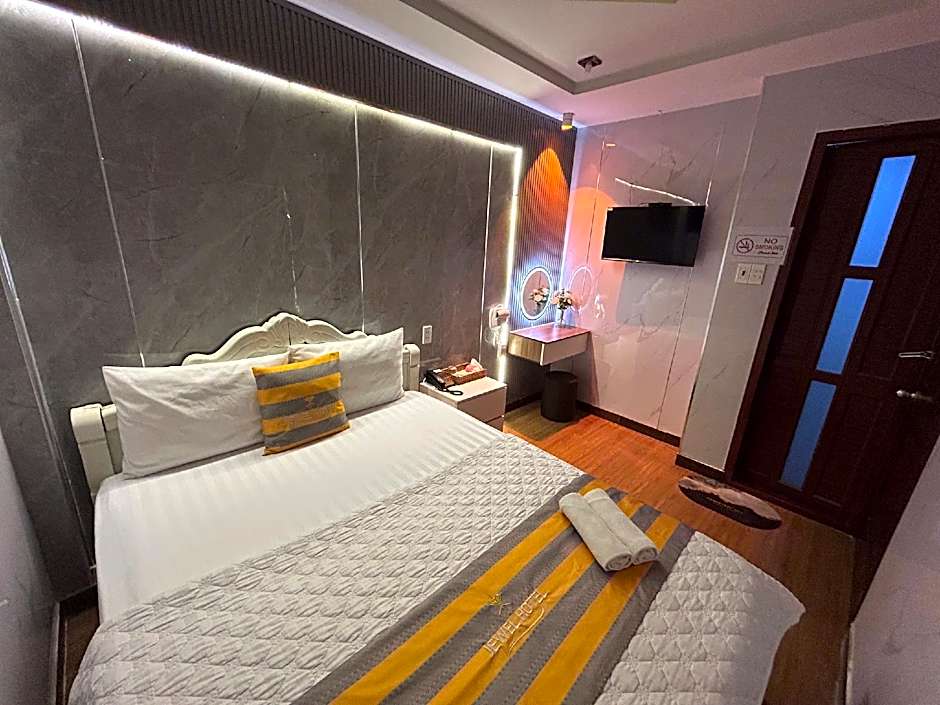Jewel Hotel