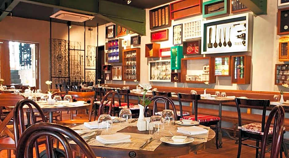 THE 1O1 Bali Fontana Seminyak