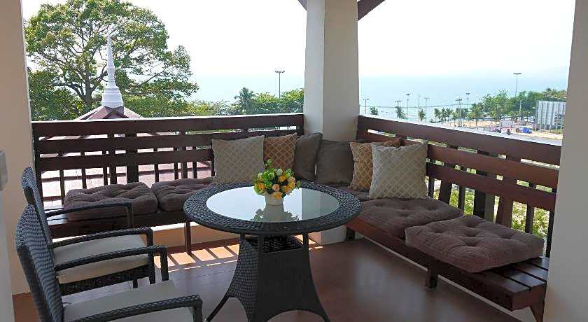 Jomtien Beach Penthouses