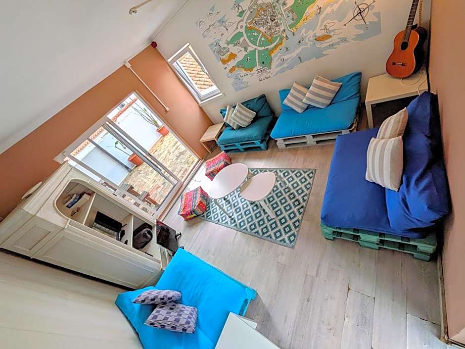 Orange3 Hostel