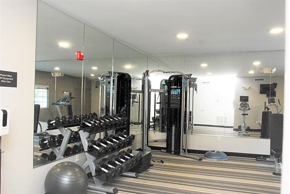 Candlewood Suites Tallahassee, an IHG Hotel