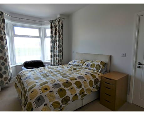 Townhouse @ 33 Kinver Street Stoke