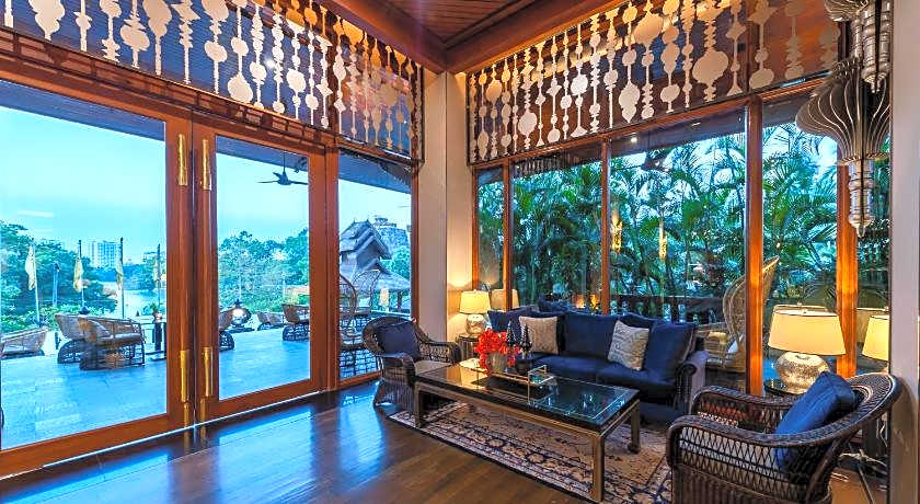 Chatrium Hotel Royal Lake Yangon