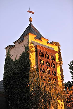 Breuer's Rudesheimer Schloss