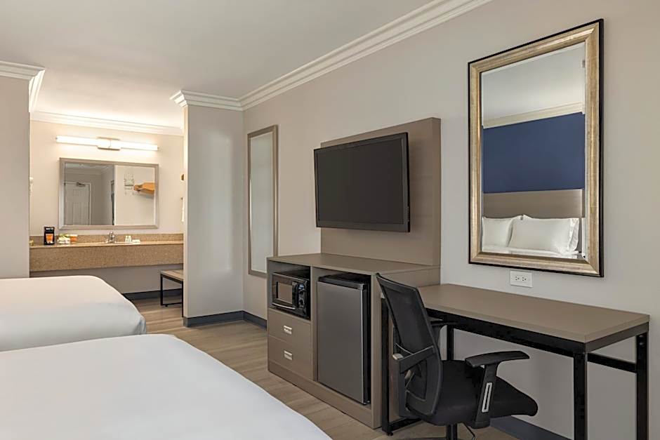 Quality Inn Lake Elsinore