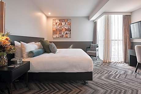 King Accessible Room