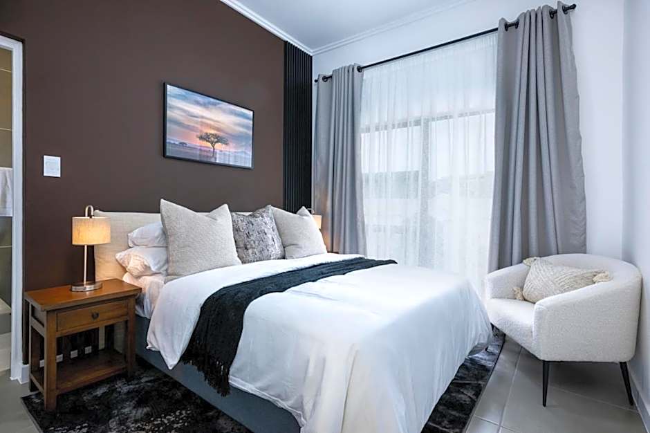 Upmarket Stunner in Ballito 360 with Inverter