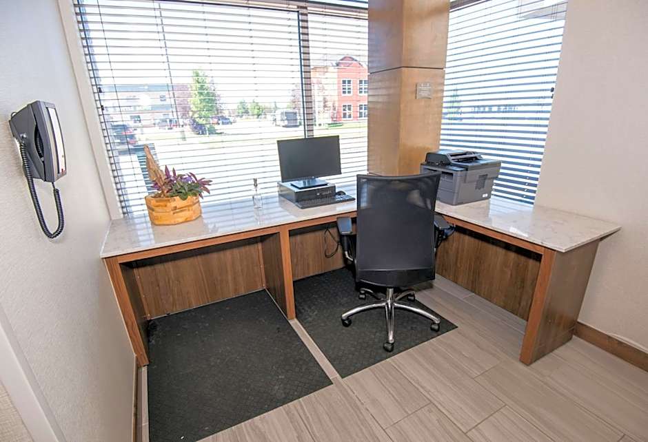 Staybridge Suites By Holiday Inn Red Deer North By IHG