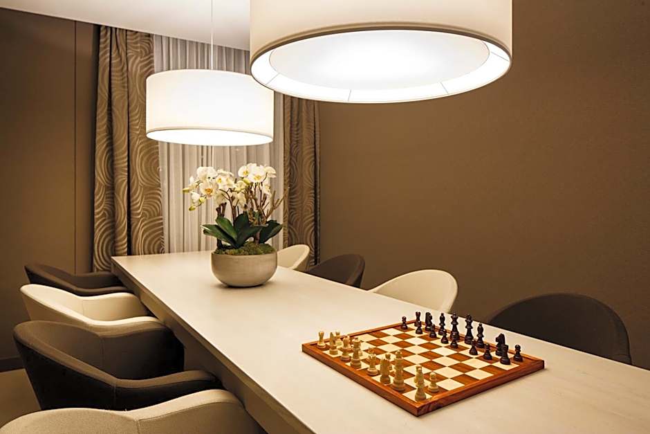 Holiday Inn Express The Hague - Parliament By IHG