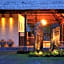 Villa Kayu Lama