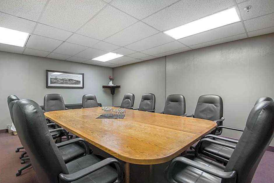 Quality Inn & Suites Yellowknife