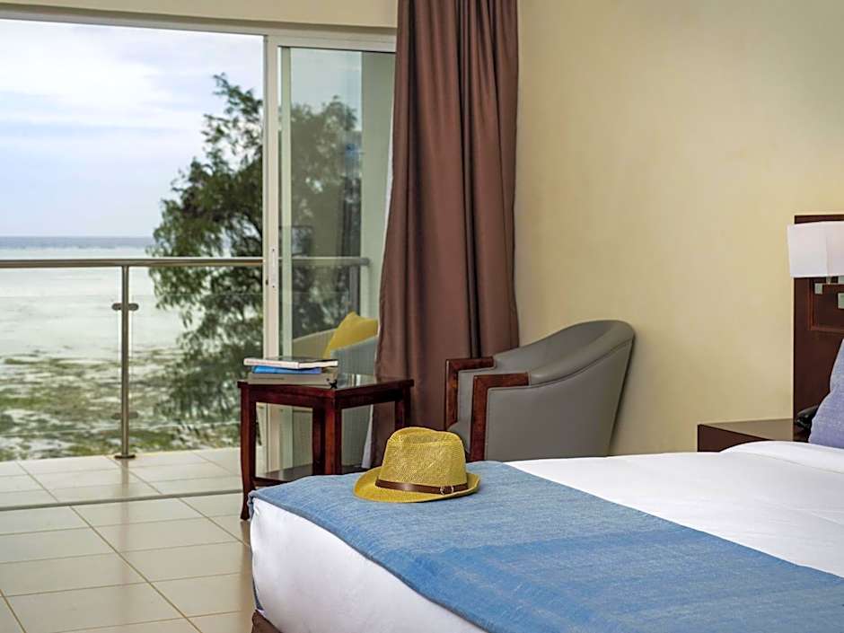 Nungwi Dreams by Mantis