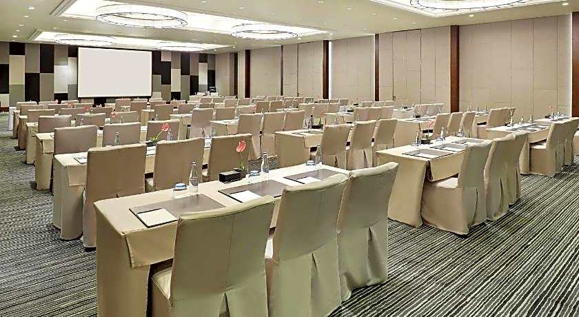 Pullman Bali Legian Beach
