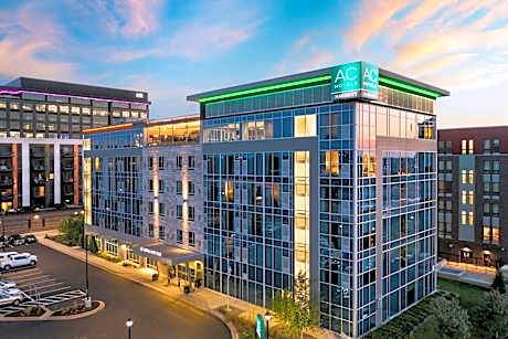 AC Hotel by Marriott Minneapolis West End