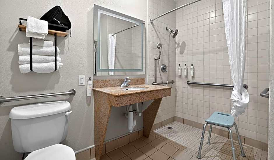 Sonesta Essential Hotel Houston - I-45 Spring