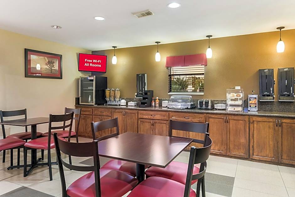 Red Roof Inn Conroe North Willis