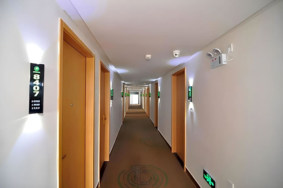 GreenTree Inn Zhejiang Ningbo South Railway Station Express Hotel