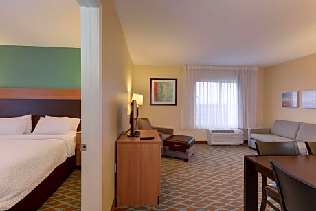 Suite, 2 Bedrooms (2 Double Beds)