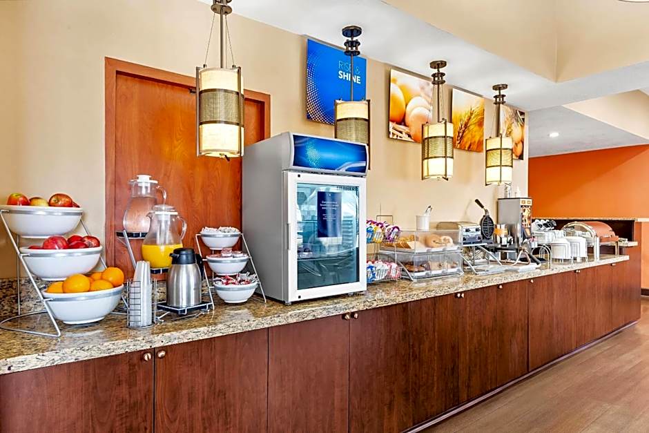 Comfort Suites Clovis - Fresno