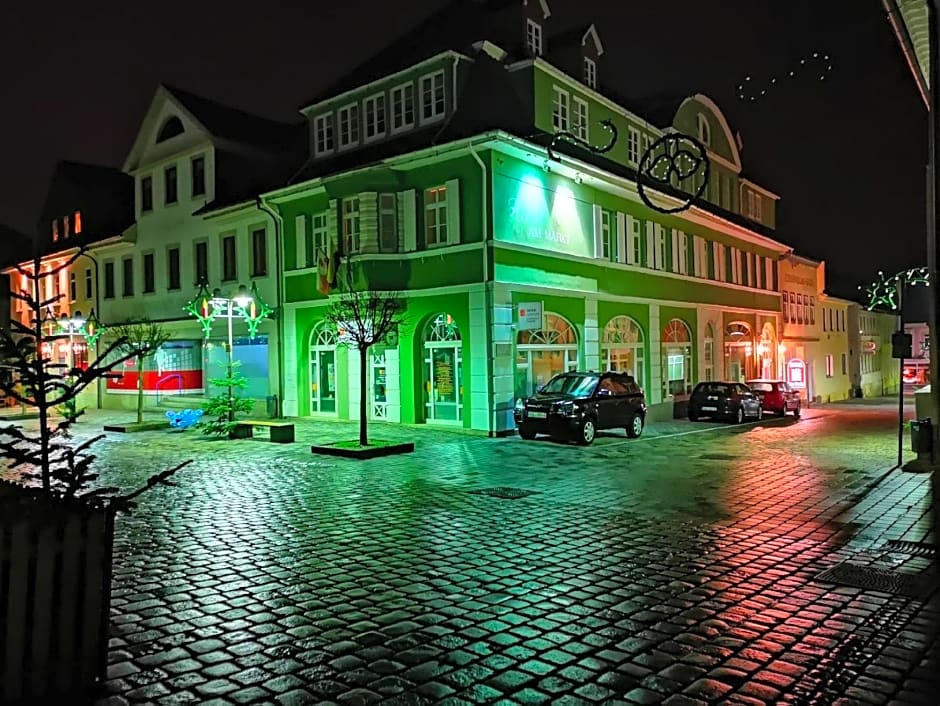 Hotel Garni am Markt - Businesshotel - Frühstücksbuffet - Fahrradabstellplatz - Hunde willkommen