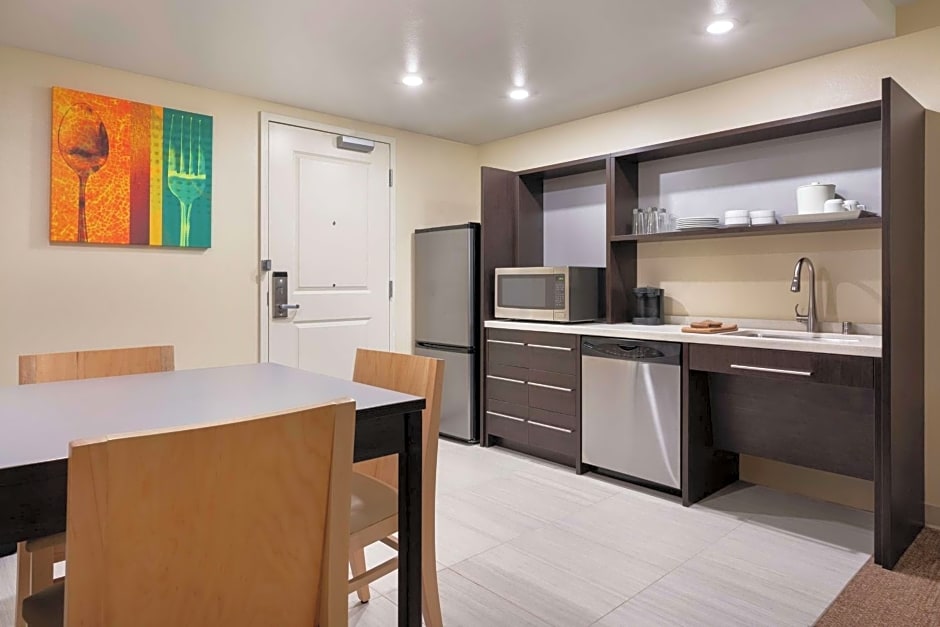 Home2 Suites by Hilton Anchorage/Midtown