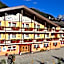 Hotel Azola