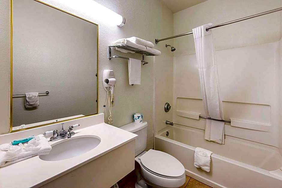 Quality Inn & Suites Gallup I-40 Exit 20