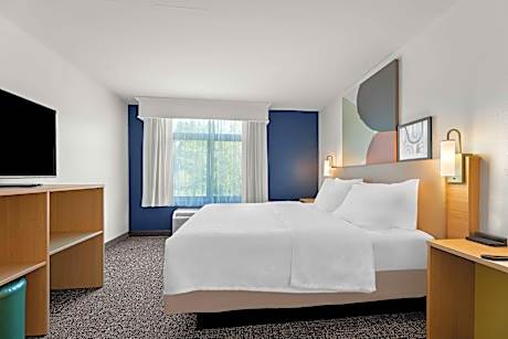 1 King Bed With Sofabed