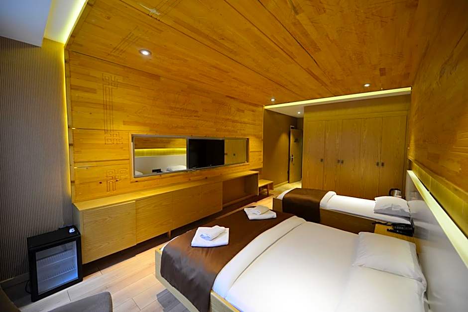 Inanlar Deluxe Hotel & Bungalow
