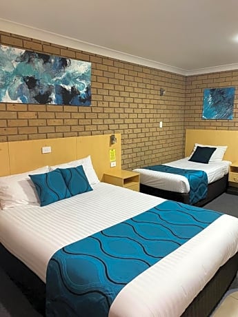 Queen Room Plus 1