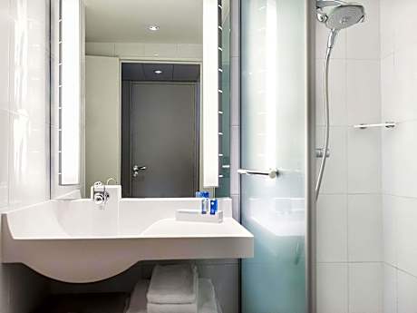 Classic Room with 1 double bed