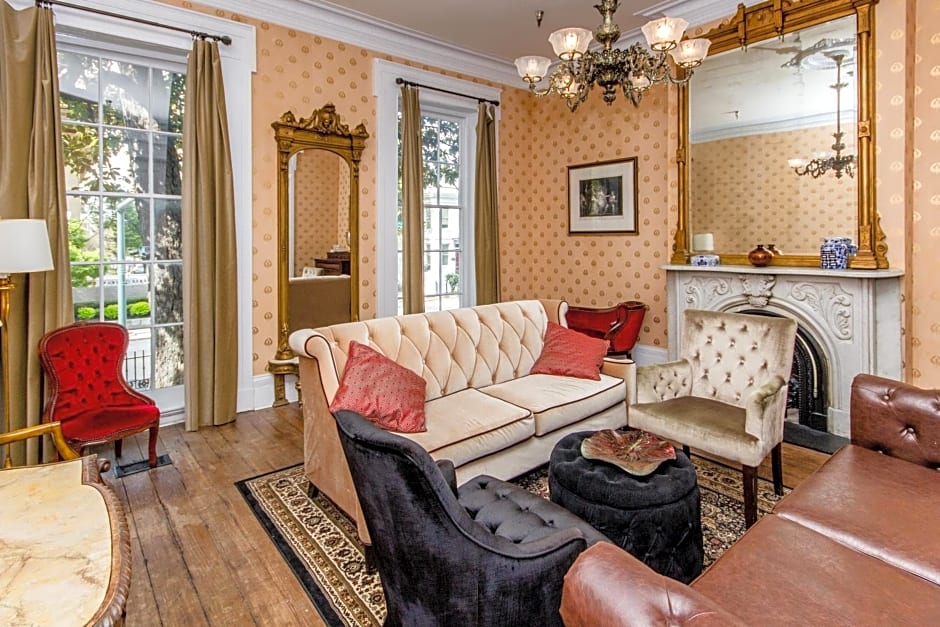 Linden Row Inn