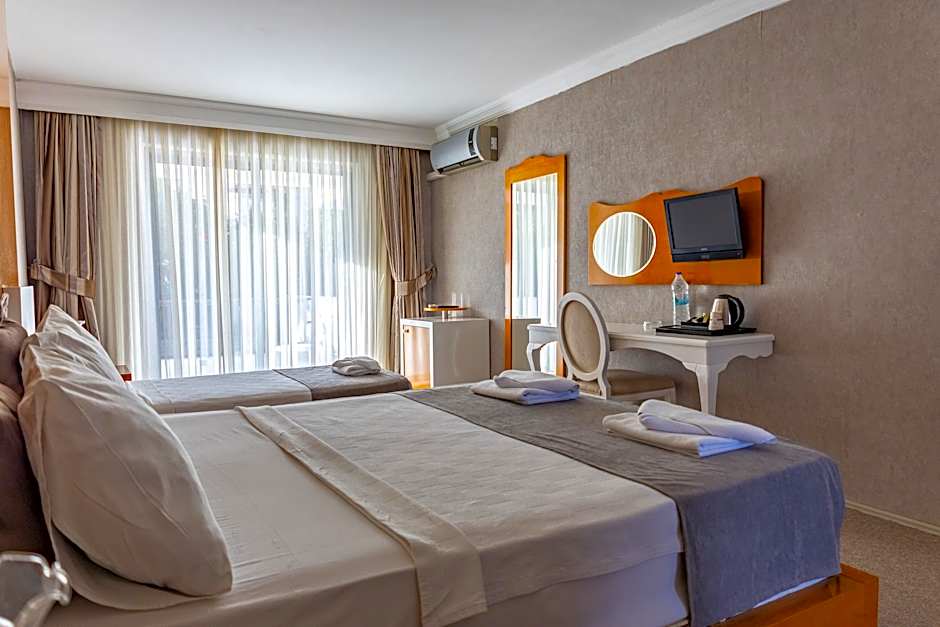 Sentinus Beach Hotel