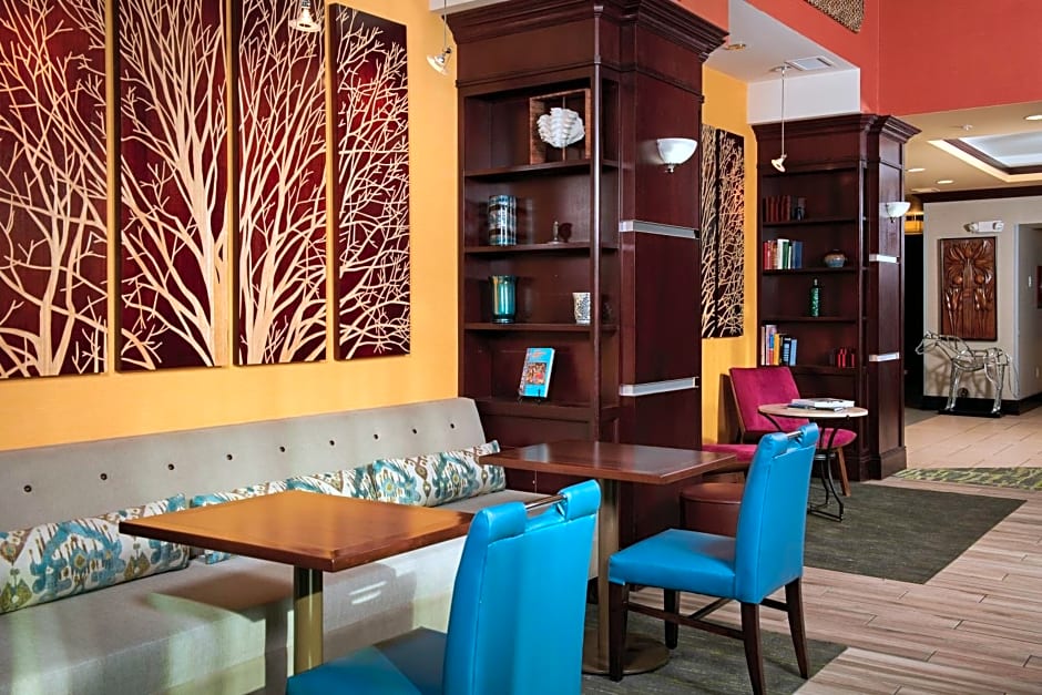 Hampton Inn & Suites Denver/Highlands Ranch